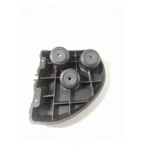 Guia Parachoque Tracker Traseiro Direito 2020/2024 26279905