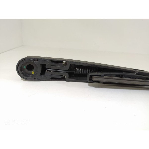 Braço Limpador Traseiro Tracker 2020/2024 Original