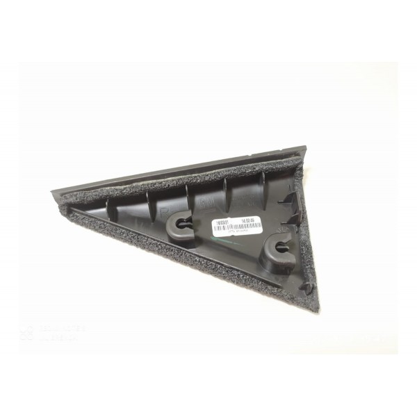 Moldura Externa Porta Tracker Traseira Direita 2020/2024