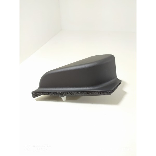 Acabamento Retrovisor Tracker Direito 2020 2021 2022 2024