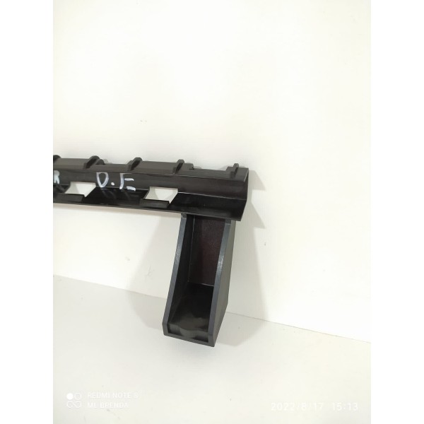 Guia Canaleta Vidro Tracker Dinteira Esquerda 2020 2021 2024