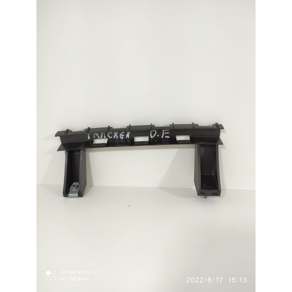 Guia Canaleta Vidro Tracker Dinteira Esquerda 2020 2021 2024