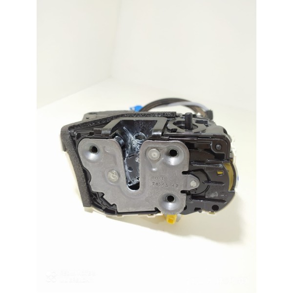 Fechadura Porta Tracker Traseira Esquerda 2020/2024 26317124