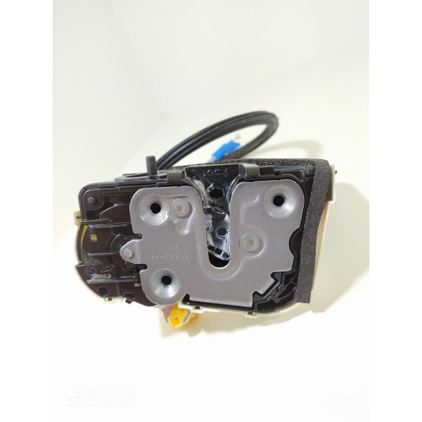 Fechadura Porta Tracker Traseira Direita 2020/2024 26317123