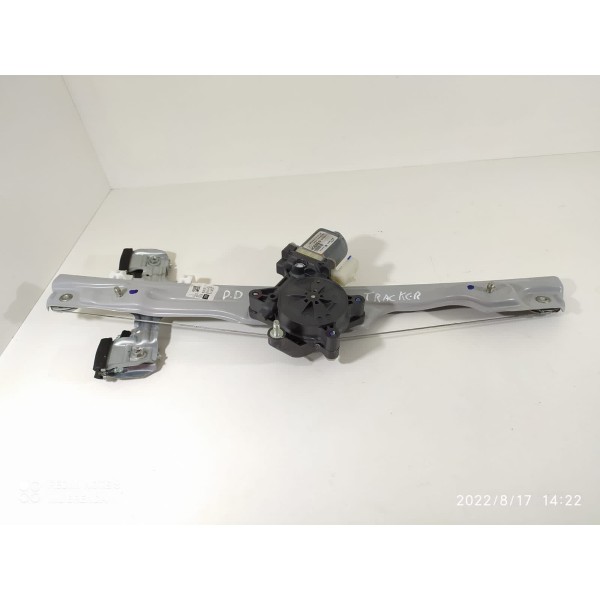 Maquina Vidro Tracker Dianteira Direita 2020/2024 26290108