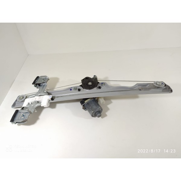 Maquina Vidro Tracker Dianteira Direita 2020/2024 26290108