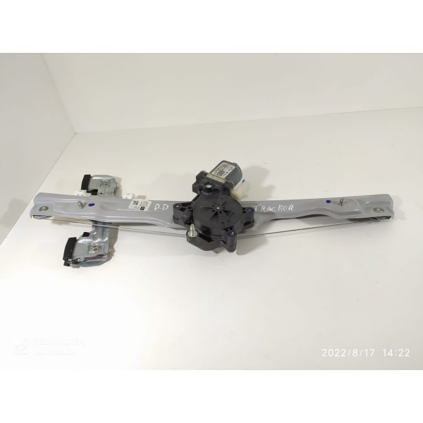 Maquina Vidro Tracker Dianteira Direita 2020/2024 26290108