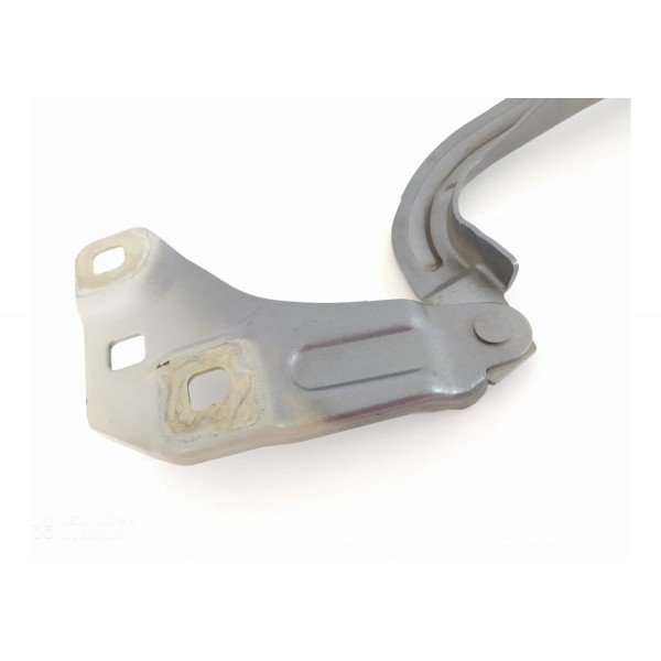 Braço Dobradiça Capô Tracker Direito 2020/2024 26228109