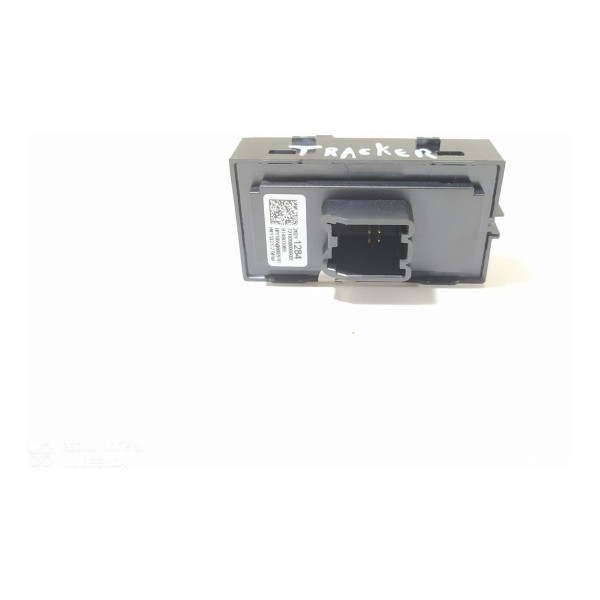 Botão Vidro Tracker Onix 2020/2024 28211284