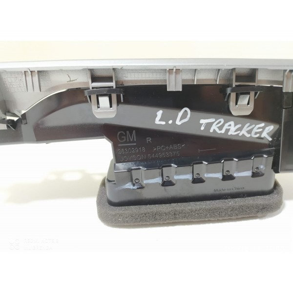 Difusor Ar Tracker Direito 2020/2024 26302918