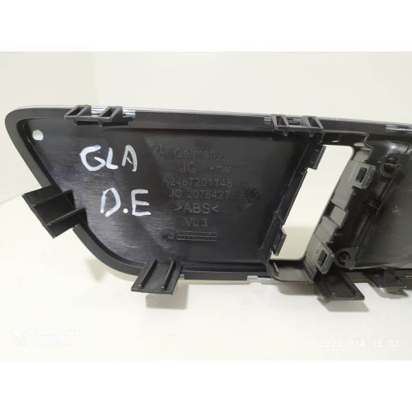 Maçaneta Interna Mercedes Gla200 Esquerd 2015/19 A2467201148 Prateado Dianteira