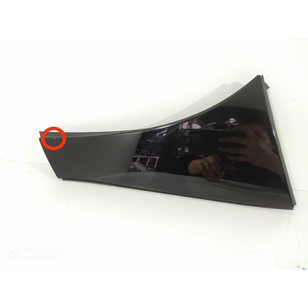 Acabamento Tampa Traseira Mercedes Gla200 Direit A1567900488