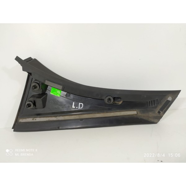 Acabamento Tampa Traseira Mercedes Gla200 Direit A1567900488