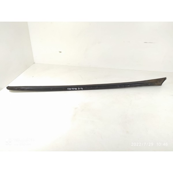 Friso Parabrisa Audi Q3 2015 8u0854327 Esq Detalhe /17551