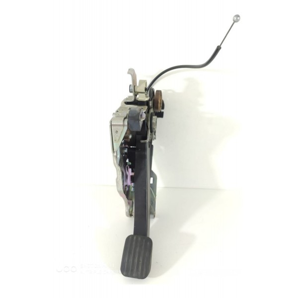 Pedal Estacionario Mercedes C180 C200 2008/2014