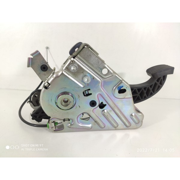 Pedal Estacionario Mercedes C180 C200 2008/2014