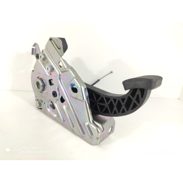 Pedal Estacionario Mercedes C180 C200 2008/2014