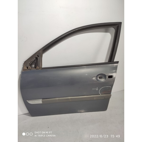 Porta Megane Dianteira Esq 2009 2010 2011 2012 2013 / 15975