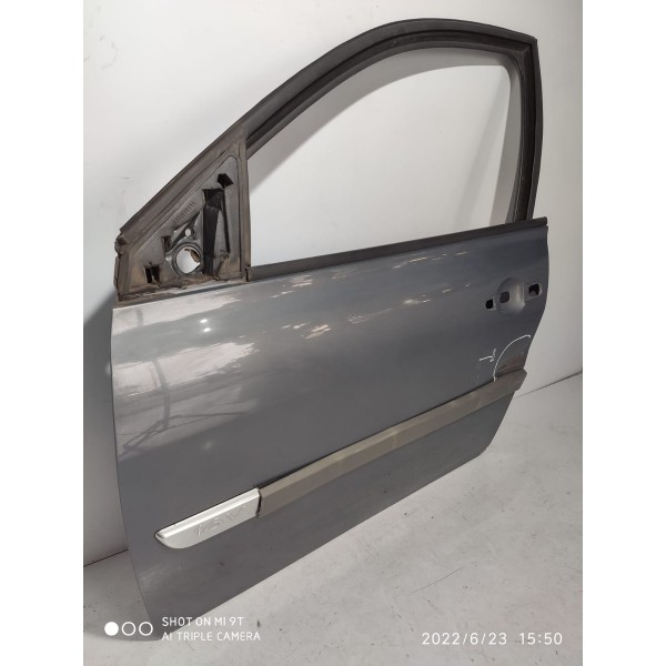 Porta Megane Dianteira Esq 2009 2010 2011 2012 2013 / 15975