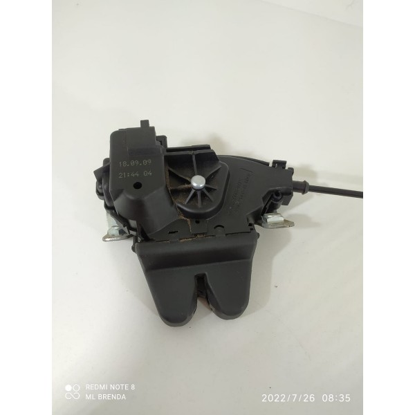 Fechadura Tampa Traseira Mercedes C180 08/14 A2047500185