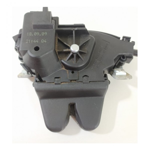Fechadura Tampa Traseira Mercedes C180 08/14 A2047500185