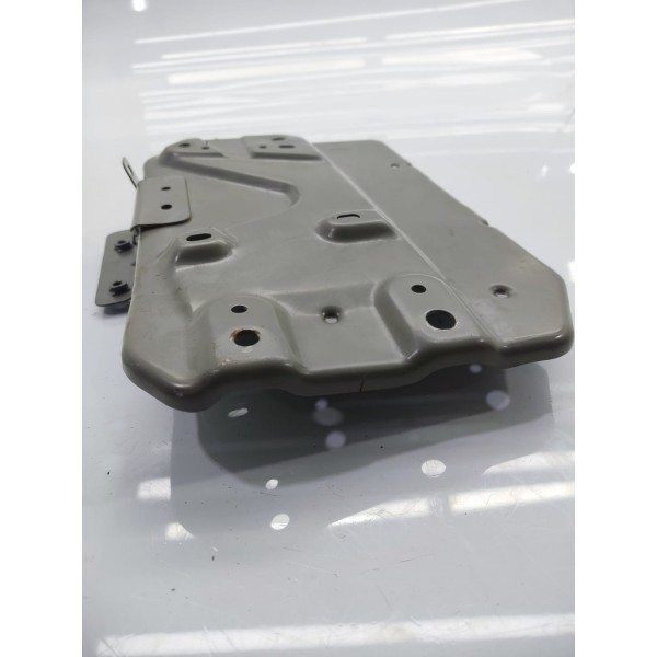 Suporte Caixa Bateria Kicks 2016/2024