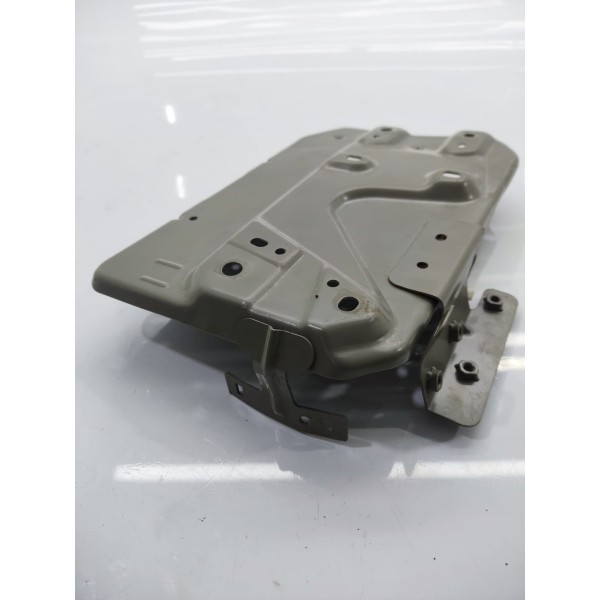 Suporte Caixa Bateria Kicks 2016/2024