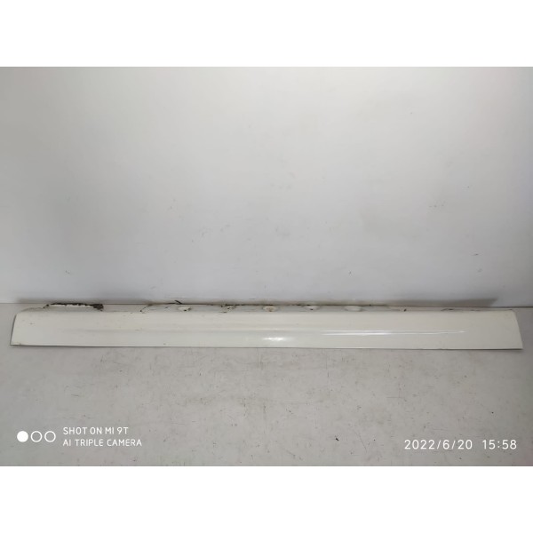 Spoiler Lateral Bmw 323i Direito 2000 Detalhe