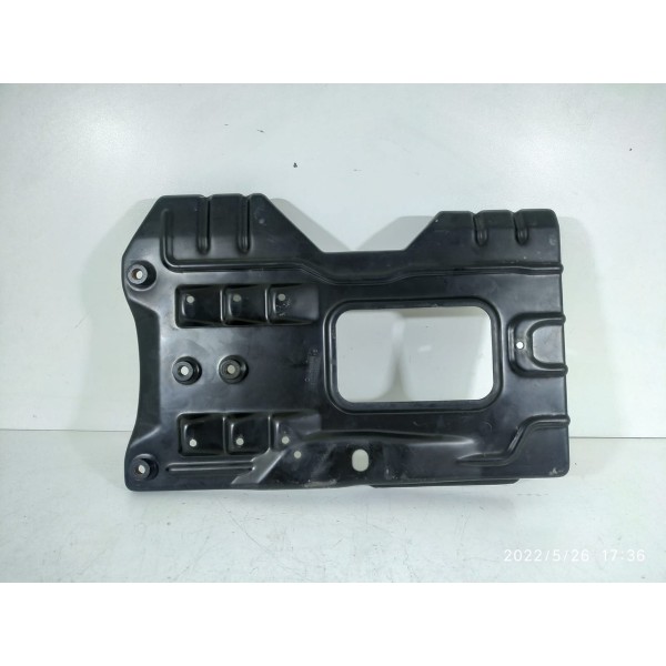 Suporte Base Bateria Mercedes C180 C200 A2046200018 Direito