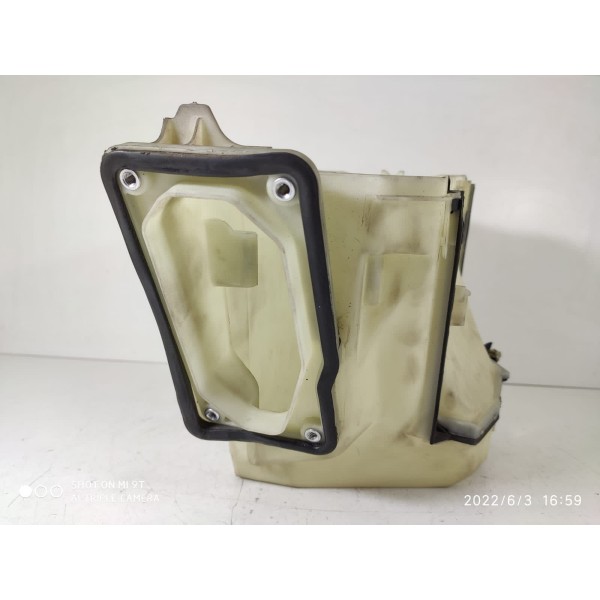 Suporte Caixa Fusivel Mercedes C180 C200 A2045400024