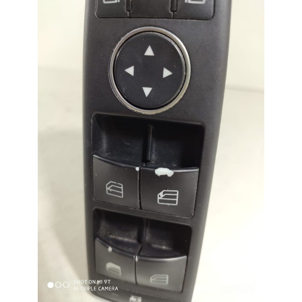 Botão Vidro Mercedes C180 C200 Dianteiro Esq A2049055302 Det