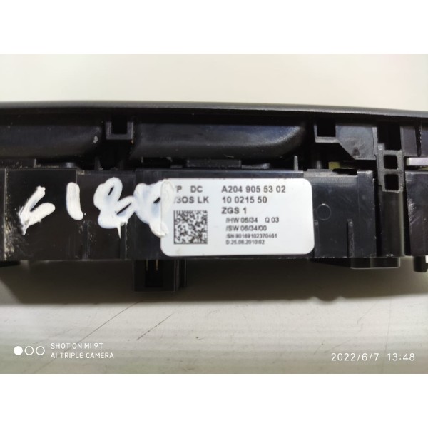 Botão Vidro Mercedes C180 C200 Dianteiro Esq A2049055302 Det