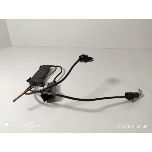 Modulo Porta Amplicador Antena Mercedes C180 2011