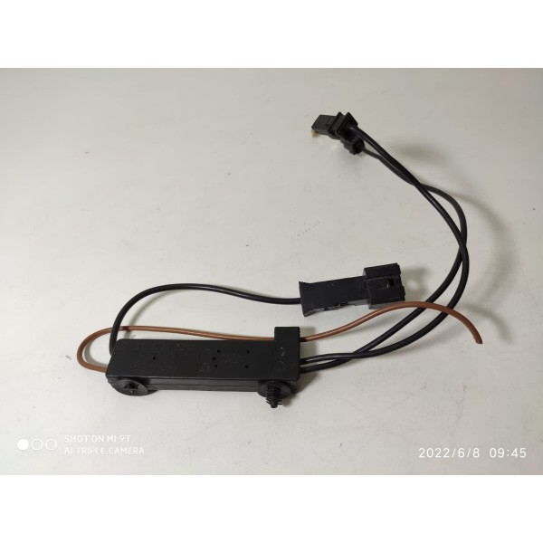 Modulo Porta Amplicador Antena Mercedes C180 2011