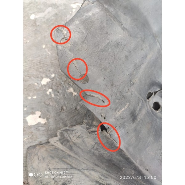 Parabarro C180 C200 Dianteiro Direito Post 2008/2014 Det