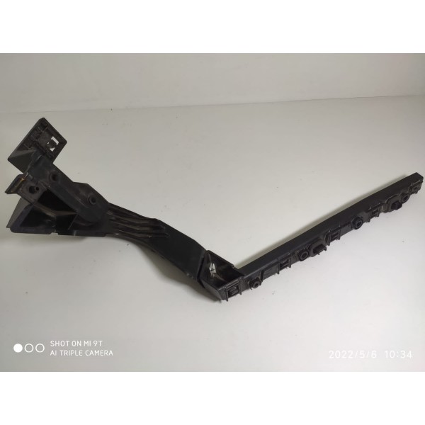 Guia Parachoque Fiat Cronos Traseiro Direito 2018 2022 2023