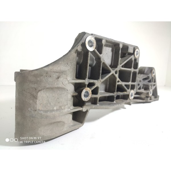 Suporte Compressor Bomba New Beetle Golf 06a903143p