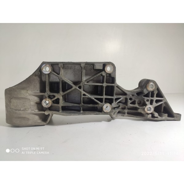 Suporte Compressor Bomba New Beetle Golf 06a903143p