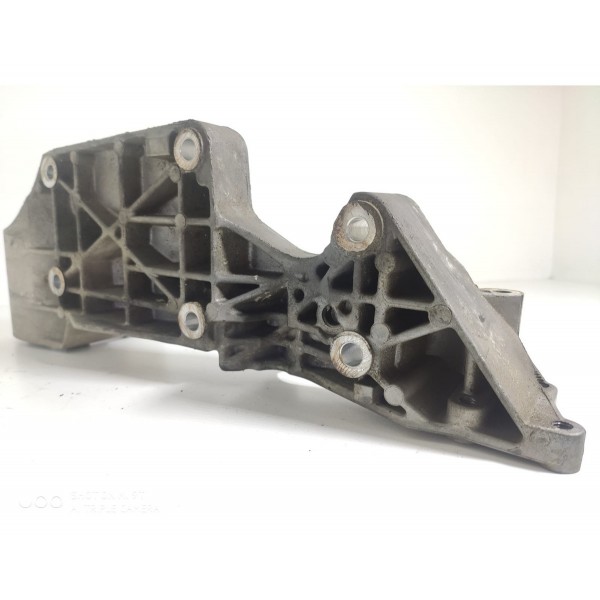 Suporte Compressor Bomba New Beetle Golf 06a903143p