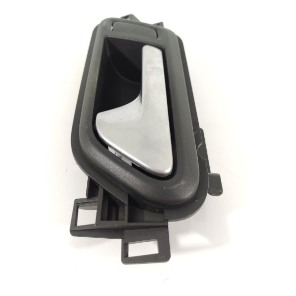 Macaneta Interna Amarok Esq Tras/diant 2010/2023 2h0837113d Preto Dianteira/traseira