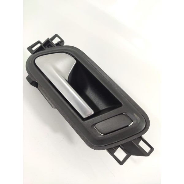 Macaneta Interna Amarok Esq Tras/diant 2010/2023 2h0837113d Preto Dianteira/traseira