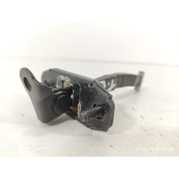 Limitador Porta Traseiro Esquerdo Kia Cerato 2014/2019