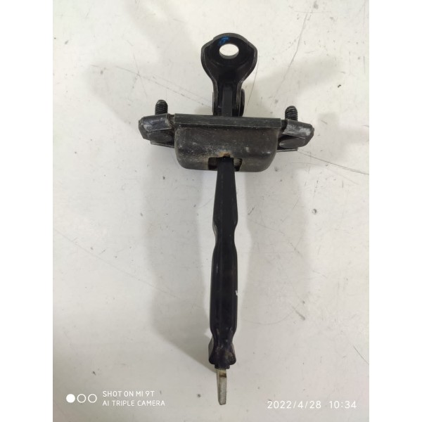 Limitador Porta Traseiro Direito Kia Cerato 2014/2019 Orig