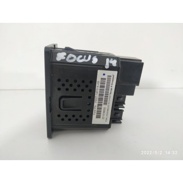 Entrada Ubs Aux Focus Titanium 2014/2019 Preto