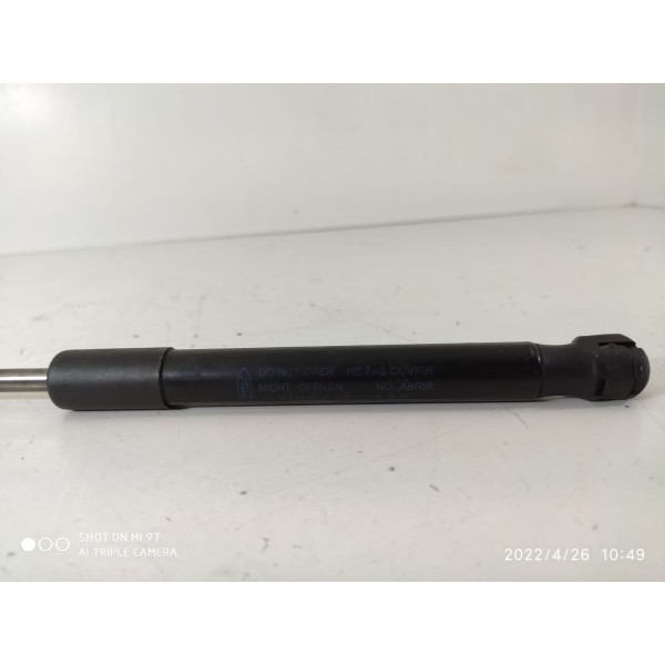 Amortecedor Tampa Traseira Focus Sedan 2009 2013