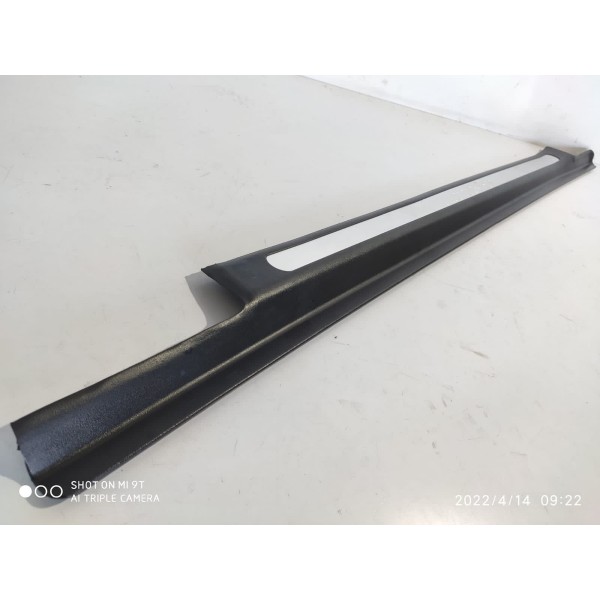 Soleira Porta Mercedes Clc200 Esquerda 2008/2010 A2036802735