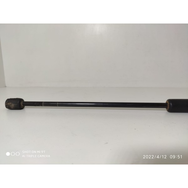 Amortecedor Tampa Traseira Mercedes Clc200 2008