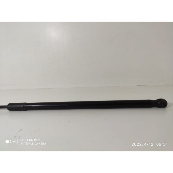 Amortecedor Tampa Traseira Mercedes Clc200 2008