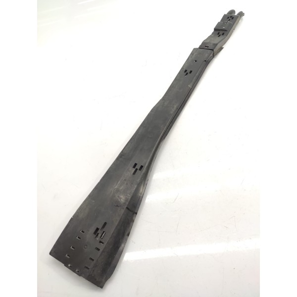 Protecao Mangueira Combustivel Evoque 11/2019 6g919e312bc