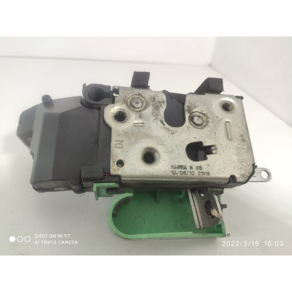 Fechadura Linea Traseira Direita 2009 2010 2011 2012/2014